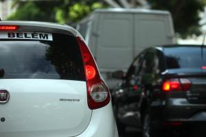 notícia: Detran chama atenção para uso correto do pisca-alerta