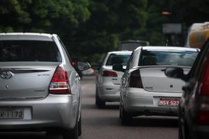 notícia: Licenciamento sem multa para placas de finais 06, 16, 26 e 36