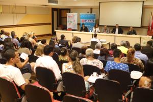 notícia: Seminários destacam a qualificação profissional no caminho para o desenvolvimento