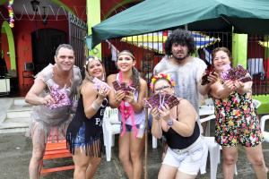 notícia: Carnaval também é tempo de alertar sobre transmissão de doenças  