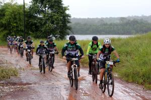 notícia: Capanema dá largada no III Sun&Fun Adventure sob forte chuva