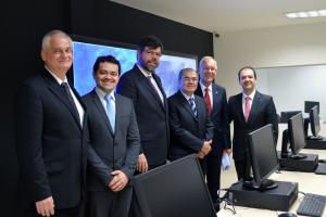 notícia: Comitiva alemã conhece estrutura e ações do Centro Integrado de Monitoramento Ambiental