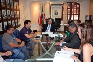 notícia: Titular da Segup recebe comissão do Sindetran