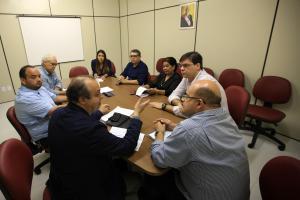 notícia: Governo reforça plano emergencial para atender famílias da área do lixão de Marituba