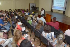 notícia: Seduc orienta gestores escolares sobre recursos do PDDE