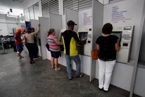 notícia: Funcionalismo estadual recebe salários a partir da próxima sexta-feira