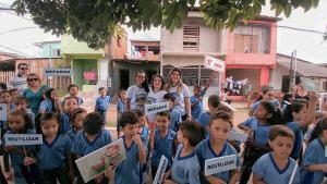 notícia: Escolas orientam estudantes a cuidar do meio ambiente