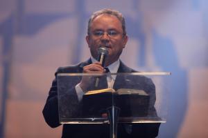 notícia: Governador em exercício prestigia cerimônia pelos 106 anos da Assembleia de Deus