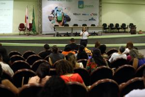 notícia: Professores do EJA participam de oficina sobre direitos humanos