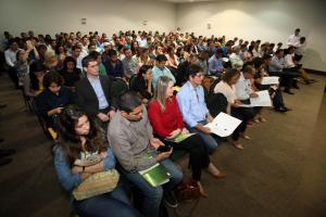 notícia: Encontro debate monitoramento e controle do desmatamento