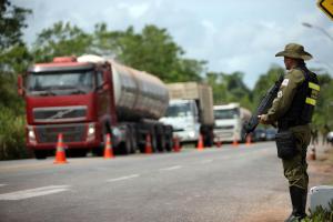 notícia: Polícia Rodoviária Estadual intensifica ações na Alça Viária