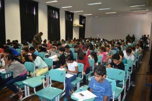 notícia: Mais de 600 crianças disputam 35 vagas do Colégio Militar