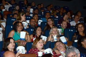 notícia: Filme “Nunca me sonharam” será exibido para estudantes