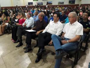 notícia: Hospital do Leste mobiliza instituições para reduzir mortes no trânsito
