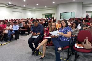 notícia: Encontro discute a vigilância socioassistencial