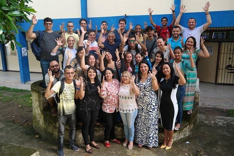 O curso de Pedagogia Bilíngue do Centro de Ciências Sociais e Educação (CCSE) da Universidade do Estado do Pará (Uepa) teve sua primeira aula no último sábado, 10. Entretanto, diferente dos demais cursos que também iniciaram suas atividades, a Pedagogia Bilíngue chega para preencher uma lacuna histórica: a inclusão de alunos surdos em todos os níveis de ensino.
FOTO: FERNANDA MARTINS / ASCOM UEPA
DATA: 12.03.2018
BELÉM - PARÁ <div class='credito_fotos'>Foto: FERNANDA MARTINS / ASCOM UEPA | <a href='/midias/2018/originais/00df2a89-72b4-4878-8c47-d9a59f47d24b.jpg' download><i class='fa-solid fa-download'></i> Download</a></div>