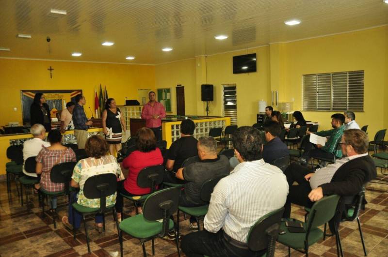 I Reunião Avaliativa dos Hospitais Regionais sob Gestão do Estado, tendo como tema principal a contratualização de hospitais no âmbito do Sistema Único de Saúde (SUS) em consonância com a Política Nacional de Atenção
FOTO: JOSÉ PANTOJA / ASCOM SESPA
DATA: 13.04.2018
SALINÓPOLIS - PARÁ <div class='credito_fotos'>Foto: José Pantoja / Ascom Sespa | <a href='/midias/2018/originais/03e24933-89da-4f0a-98dc-f425af04a677.jpg' download><i class='fa-solid fa-download'></i> Download</a></div>