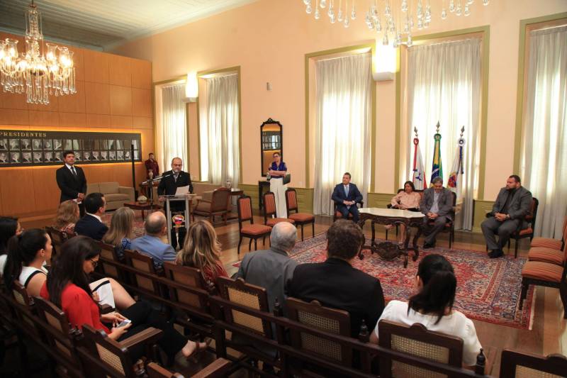 Foi assinada nesta terça-feira, 13, a formalização do convênio entre Tribunal de Justiça do Estado do Pará (TJPA) e Secretaria de Estado de Justiça e Direitos Humanos (Sejudh), por meio do Programa de Proteção e Defesa do Consumidor (Procon/PA), que visa à instalação do Centro Judiciário de Solução de Conflitos e Cidadania (Cejusc).
FOTO: WAGNER ALMEIDA / ASCOM SEJUDH
DATA: 13.03.2018
BELÉM - PARÁ <div class='credito_fotos'>Foto: Wagner Almeida/ Ascom Sejudh | <a href='/midias/2018/originais/0ab9584f-df18-4f01-b641-f6faef3439fd.jpg' download><i class='fa-solid fa-download'></i> Download</a></div>