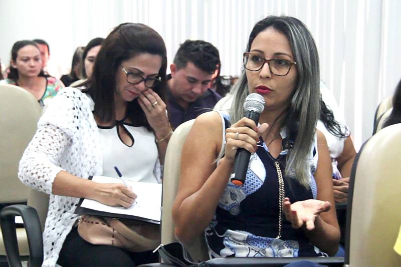 A política de atenção aos egressos do sistema socioeducativo e a orientação e avaliação dos planos municipais de atendimento ao adolescente em conflito com a lei foram os destaques do último dia do 2º Encontro Temático, que terminou nesta sexta-feira (27), em Santarém e abrangeu todas as cidades da Região do Baixo Amazonas.
FOTO: FRANKLIN SALVADOR / ASCOM FASEPA
DATA: 27.04.2017
SANTARÉM - PARÁ <div class='credito_fotos'>Foto: Franklin Salvador/Ascom Fasepa | <a href='/midias/2018/originais/0dba9510-e475-4b6a-b445-252652c9821e.jpg' download><i class='fa-solid fa-download'></i> Download</a></div>