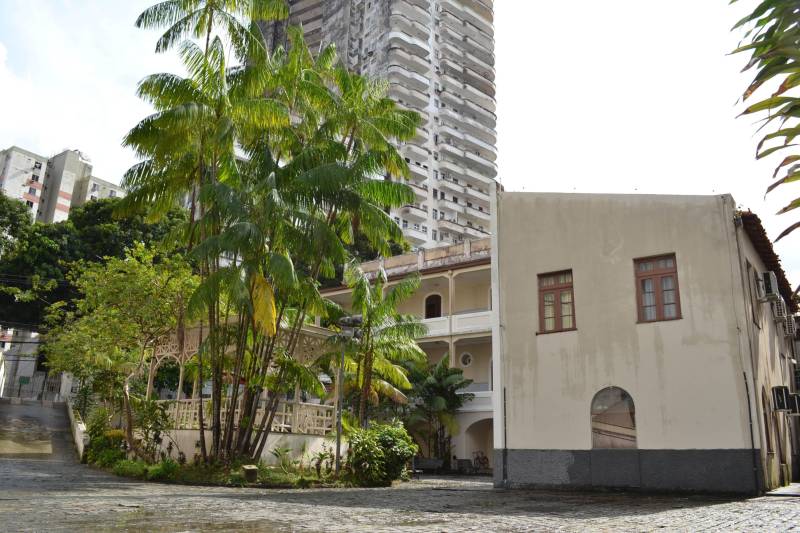 A Casa da Linguagem, instituição ligada à Fundação Cultural do Pará (FCP), promove oficinas de aperfeiçoamento para professores aos sábados. 

FOTO: ARQUIVO / ASCOM FCP
DATA: 16.02.2018
BELÉM - PARÁ <div class='credito_fotos'>Foto: ASCOM FCPTN   |   <a href='/midias/2018/originais/1618184d-b18e-414d-973c-d98a134deeb5.jpg' download><i class='fa-solid fa-download'></i> Download</a></div>