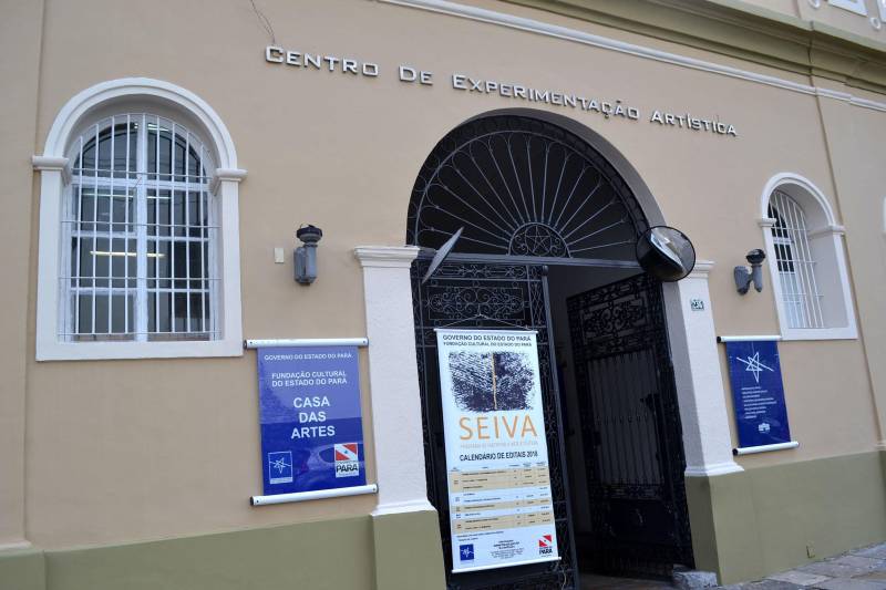 A Casa das Artes (foto) terá uma programação diferenciada no final deste mês. A Biblioteca Vicente Salles, localizada no espaço cultural, terá uma oficina de Jogos literários voltada para os jovens, ainda no clima da Colônia de Férias.

FOTO: ASCOM FCP
DATA: 17.01.2018
BELÉM - PARÁ <div class='credito_fotos'>Foto: ASCOM FCP   |   <a href='/midias/2018/originais/19e5e5c7-4924-41e5-9143-448dd3ee010e.jpg' download><i class='fa-solid fa-download'></i> Download</a></div>