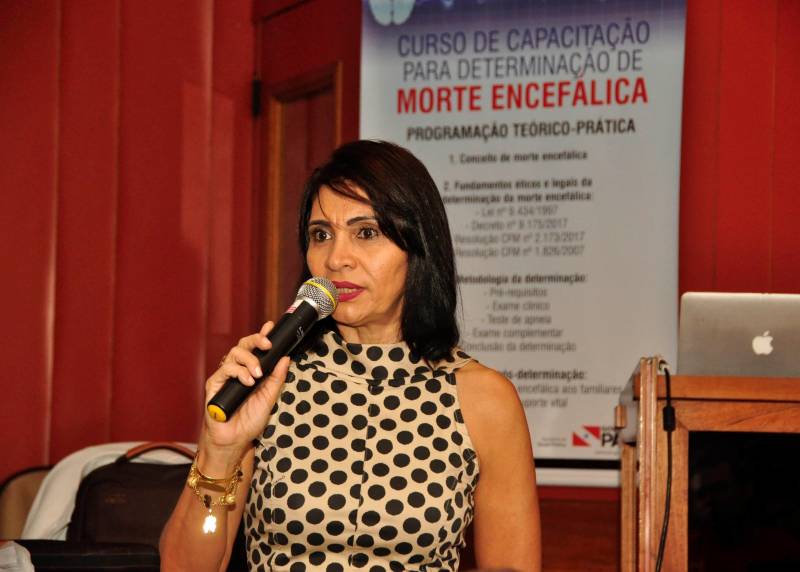A coordenadora da Central de Transplantes, Ierecê Miranda, explicou que há dois tipos de transplantes - com doador falecido e entre intervivos.
FOTO: JOSÉ PANTOJA / ASCOM SESPA
DATA: 14.06.2018
BELÉM - PARÁ <div class='credito_fotos'>Foto: José Pantoja / Ascom Sespa | <a href='/midias/2018/originais/216f10ad-2787-4adc-9bc4-45f1e370e429.jpg' download><i class='fa-solid fa-download'></i> Download</a></div>