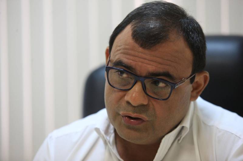 O Governo do Estado entrega, neste mês de dezembro, mais dois prédios públicos reformados. Na foto, o diretor de obras da Sedop, Sérgio Paixão.

FOTO: SIDNEY OLIVEIRA / AG. PARÁ
DATA: 01.12.2018
BELÉM - PARÁ <div class='credito_fotos'>Foto: Sidney Oliveira/Ag. Pará   |   <a href='/midias/2018/originais/228cf20e-1b3c-4aa1-97b1-1f067acd5537.jpg' download><i class='fa-solid fa-download'></i> Download</a></div>