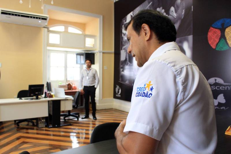 O diretor-geral do Credcidadão, Jorge Rezende (foto), destacou a parceria bem sucedida com a Susipe e a importância de oferecer crédito e investir na reabilitação de ex-internos.

FOTO: ASCOM SUSIPE
DATA: 22.11.2018
BELÉM-PARÁ <div class='credito_fotos'>Foto: ASCOM SUSIPE   |   <a href='/midias/2018/originais/271d9935-5978-464d-a874-b6adc7dc2b08.jpg' download><i class='fa-solid fa-download'></i> Download</a></div>