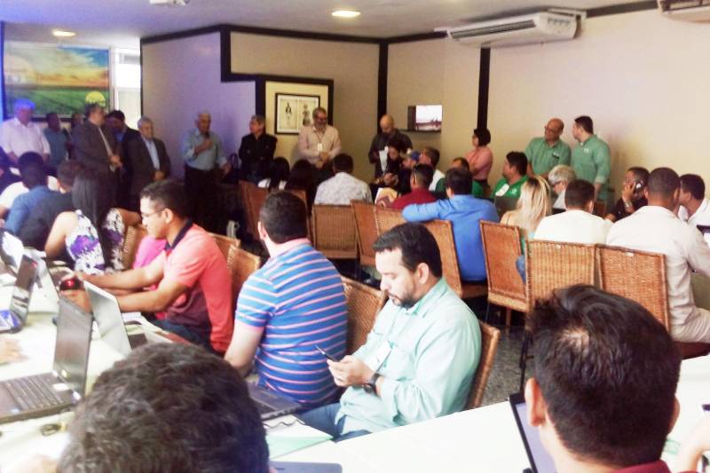 A Empresa de Assistência Técnica e Extensão Rural do Estado do Pará (Emater-Pará), deu início, nesta terça-feira (24), à reunião técnica no prédio do sistema Senar/Faepa, para alinhar a atuação sobre as linhas de créditos do Programa Nacional de Fortalecimento da Agricultura Familiar (Pronaf), com recursos operados pelo Banco da Amazônia
FOTO: ASCOM EMATER
DATA: 24.04.2018
BELÉM - PARÁ <div class='credito_fotos'>Foto: ASCOM EMATER | <a href='/midias/2018/originais/272701ba-2b2e-40b3-887e-0ae5b077aa75.jpg' download><i class='fa-solid fa-download'></i> Download</a></div>