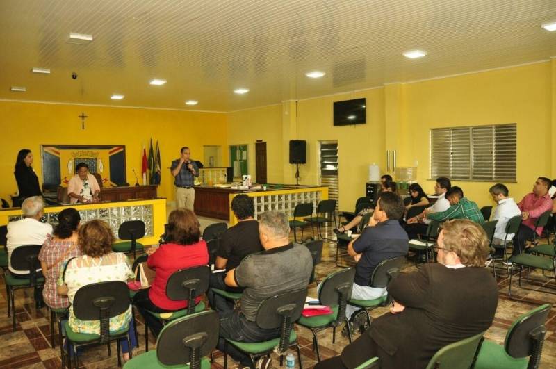 I Reunião Avaliativa dos Hospitais Regionais sob Gestão do Estado, tendo como tema principal a contratualização de hospitais no âmbito do Sistema Único de Saúde (SUS) em consonância com a Política Nacional de Atenção
FOTO: JOSÉ PANTOJA / ASCOM SESPA
DATA: 13.04.2018
SALINÓPOLIS - PARÁ <div class='credito_fotos'>Foto: José Pantoja / Ascom Sespa | <a href='/midias/2018/originais/27cc4808-528d-4be8-9b6a-3216226273df.jpg' download><i class='fa-solid fa-download'></i> Download</a></div>