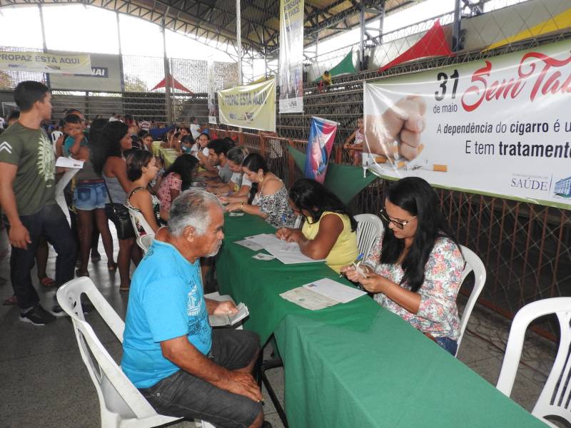 Termina neste sábado, 17, o atendimento da Caravana Pro Paz Cidadania em Bragança, município localizado na região nordeste do estado. Com o apoio da prefeitura e secretarias estaduais, a ação começou na quinta-feira, 15, no ginásio do Senai. Até o momento, mais de dois mil atendimentos foram feitos. A população pode solicitar a emissão de RG, CPF, certidão de nascimento (1° e 2° via), Id Jovem, identidade de nome social e aconselhamento jurídico.
FOTO: CARLOS SODRÉ / AG. PARÁ
DATA: 16.03.2018
BRAGANÇA - PARÁ <div class='credito_fotos'>Foto: Carlos Sodré/Agência Pará | <a href='/midias/2018/originais/27dd1931-0f5a-4ddf-b483-a2dac93d6090.jpg' download><i class='fa-solid fa-download'></i> Download</a></div>