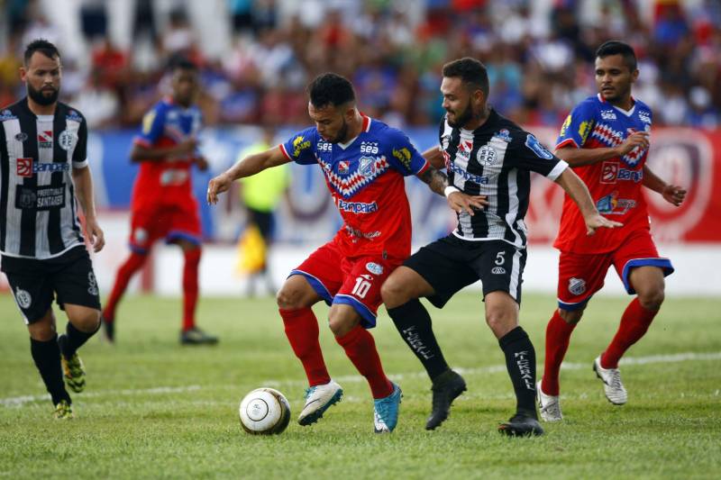 O Bragantino conquistou o terceiro lugar do Campeonato Paraense 2018 na tarde este sábado, 7. O Tubarão do Caeté recebeu o São Raimundo no Estádio Diogão e levou pelo placar de 1 x 0.
FOTO: THIAGO GOMES / AG. PARÁ
DATA: 07.04.2018
BRAGANÇA - PARÁ <div class='credito_fotos'>Foto: Thiago Gomes /Ag. Pará | <a href='/midias/2018/originais/29539799-35e4-4071-8db5-288a01b4a787.jpg' download><i class='fa-solid fa-download'></i> Download</a></div>