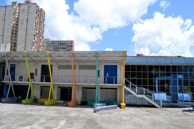 A Casa das Artes (foto) terá uma programação diferenciada no final deste mês. A Biblioteca Vicente Salles, localizada no espaço cultural, terá uma oficina de Jogos literários voltada para os jovens, ainda no clima da Colônia de Férias.

FOTO: ASCOM FCP
DATA: 17.01.2018
BELÉM - PARÁ <div class='credito_fotos'>Foto: ASCOM FCP   |   <a href='/midias/2018/originais/2fef834f-302e-4fef-bf5e-30e9933960cc.jpg' download><i class='fa-solid fa-download'></i> Download</a></div>