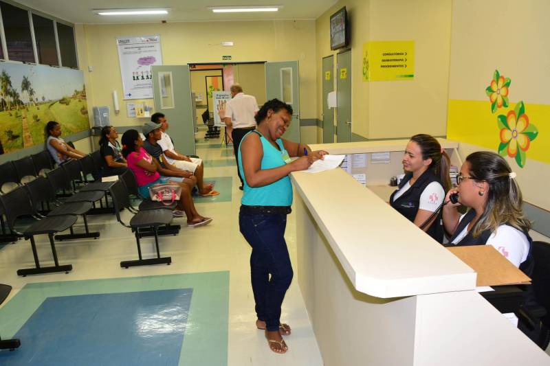 Referência na assistência de pacientes oncológicos, a Unidade de Alta Complexidade em Oncologia Dr. Vítor Moutinho (Unacon), em Tucuruí, no sudeste paraense, aderiu ao movimento nacional do “Junho Vermelho” de incentivo à doação voluntária de sangue junto aos colaboradores, familiares e amigos de usuários.

FOTO: ASCOM UNACON
DATA: 25.06.2018
TUCURUÍ - PARÁ <div class='credito_fotos'>Foto: Ascom Unacon   |   <a href='/midias/2018/originais/30d73916-6e31-42c8-bf8f-610c3351f96d.jpg' download><i class='fa-solid fa-download'></i> Download</a></div>