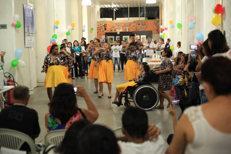 Com palestras, emissão de documentos, apresentações culturais, oficinas e exposições, o Dia D da Cidadania com Síndrome de Down trouxe uma programação diversificada e educativa sobre a questão das pessoas com deficiência intelectual, na manhã desta quinta-feira, 22, na Secretaria de Estado de Justiça e Direitos Humanos (Sejudh).
FOTO: WAGNER ALMEIDA / ASCOM SEJUDH
DATA: 22.03.2018
BELÉM - PARÁ <div class='credito_fotos'>Foto: Wagner Almeida/ Ascom Sejudh | <a href='/midias/2018/originais/328ab0d7-a700-4984-8fec-654e2a4cd831.jpg' download><i class='fa-solid fa-download'></i> Download</a></div>