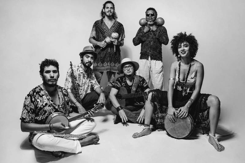 Os artistas Tula Tânia, A Troca, Azul Dossel, Caruana (foto), DK, Toni Link, Inesita, Orquestra Pau e Cordista de Carimbó, Gael Conhece o Mar e Pelé do Manifesto e Everton MC prometem novidades para o público durante o show da Mostra Protótipo nesta quinta-feira (21), às 19h, no Teatro Cláudio Barradas, em Belém.
FOTO: ESTÚDIO TEREZA E ARYANNE DE FOTOGRAFIA / DIVULGAÇÃO
DATA: 19.06.2018
BELÉM - PARÁ <div class='credito_fotos'>Foto: ESTÚDIO TEREZA E ARYANNE DE FOTOGRAFIA / DIVULGAÇÃO | <a href='/midias/2018/originais/32cd6ab4-8f17-4101-9c26-5592317b7c16.jpg' download><i class='fa-solid fa-download'></i> Download</a></div>