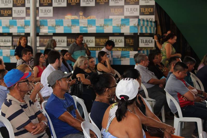 A Secretaria de Estado de Meio Ambiente e Sustentabilidade (Semas) apresentou à população de Vila do Conde, em Barcarena (Região do Tocantins), o Projeto de Expansão do Terminal de Uso Privado (TUP) e o Relatório de Controle Ambiental (RCA) do empreendimento, durante Reunião Pública realizada na terça feira (20). Ambos ainda estão sendo analisados por equipes da Semas, em processo de licenciamento ambiental para expansão das atividades do terminal de Vila do Conde.
FOTO: ASCOM SEMAS
DATA: 21.11.2018
BARCARENA - PARÁ <div class='credito_fotos'>Foto: ASCOM SEMAS | <a href='/midias/2018/originais/3a689e11-b080-48b3-badd-76990bbd4c37.jpg' download><i class='fa-solid fa-download'></i> Download</a></div>