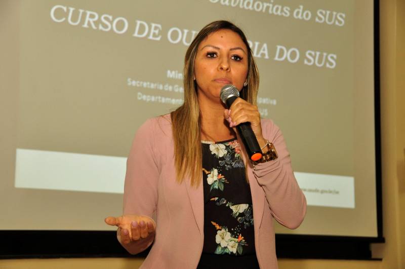 Segundo Renata, o Promov SUS já realizou encontros e cursos em Roraima e Amapá e agora no Pará e deve concluir todos os estados da região Norte até março deste ano
FOTO: JOSÉ PANTOJA / ASCOM SESPA
DATA: 21.02.2018
BELÉM - PARÁ <div class='credito_fotos'>Foto: José Pantoja / Ascom Sespa | <a href='/midias/2018/originais/3c09ec7c-9f39-4378-8d22-ab862d1aea87.jpg' download><i class='fa-solid fa-download'></i> Download</a></div>