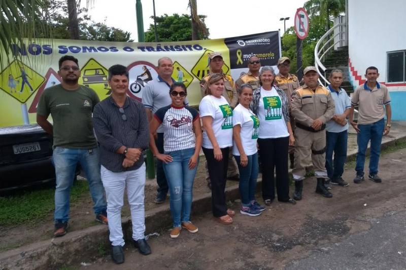 Mais de 40 municípios, em todo o Pará, irão receber ações educativas para o trânsito, promovidas pelo Departamento de Trânsito do Estado (Detran), ao longo do mês de maio. As atividades fazem parte da Operação Maio Amarelo, em apoio ao movimento nacional, instituído pela Organização das Nações Unidas (ONU), que visa colocar em pauta o tema segurança viária e mobilizar a sociedade como um todo para o combate aos altos índices de acidentes no trânsito.
FOTO: ASCOM DETRAN
DATA: 02.05.2018 <div class='credito_fotos'>Foto: ASCOM DETRAN | <a href='/midias/2018/originais/3c68d981-21c8-40ef-8d52-98ea21013a38.jpg' download><i class='fa-solid fa-download'></i> Download</a></div>