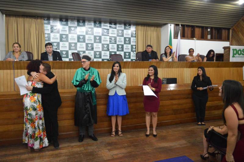 O Programa de Residência Multiprofissional e Uniprofissional em Saúde da Universidade do Estado do Pará (Uepa) celebrou a conclusão de curso de 70 profissionais. A solenidade ocorreu na quinta-feira, 15, no auditório Davi Mufarrej da Universidade da Amazônia, em Belém. O programa é conduzido com as seguintes entidades associadas: Fundação Hospital de Clínicas Gaspar Vianna; Hospital Metropolitano de Urgência e Emergência; Hospital Ophir Loyola; Fundação Santa Casa de Misericórdia do Pará e Fundação Centro de Hemoterapia e Hematologia do Pará.
FOTO: RAYANNE BULHÕES / ASCOM UNAMA
DATA: 15.03.2018
BELÉM - PARÁ <div class='credito_fotos'>Foto: RAYANNE BULHÕES / ASCOM UNAMA | <a href='/midias/2018/originais/44c95857-5cde-4f1a-bbdd-aea0e80d86a0.jpg' download><i class='fa-solid fa-download'></i> Download</a></div>