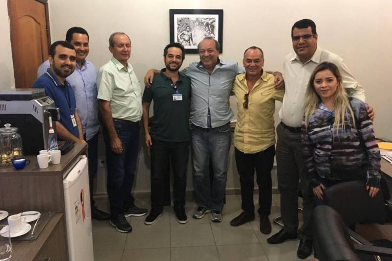 A equipe do Centro Regional de Governo do Sudeste do Pará sediou nos dias 2 e 3 de maio, em Marabá, o workshop “Política Estadual de Socioeconomia, Governança Pública Compartilhada e Planejamento Estratégico Situacional”, ministrado pelos consultores Oscar Marmolejo e Vinícius Ferreira, do Programa das Nações Unidas para o Desenvolvimento (Pnud).
FOTO: ASCOM CRGSP
DATA: 03.05.2018
MARABÁ - PARÁ <div class='credito_fotos'>Foto: ASCOM CRGSP | <a href='/midias/2018/originais/4613dbcd-0310-4e32-a7e5-ea394ff621ae.jpg' download><i class='fa-solid fa-download'></i> Download</a></div>