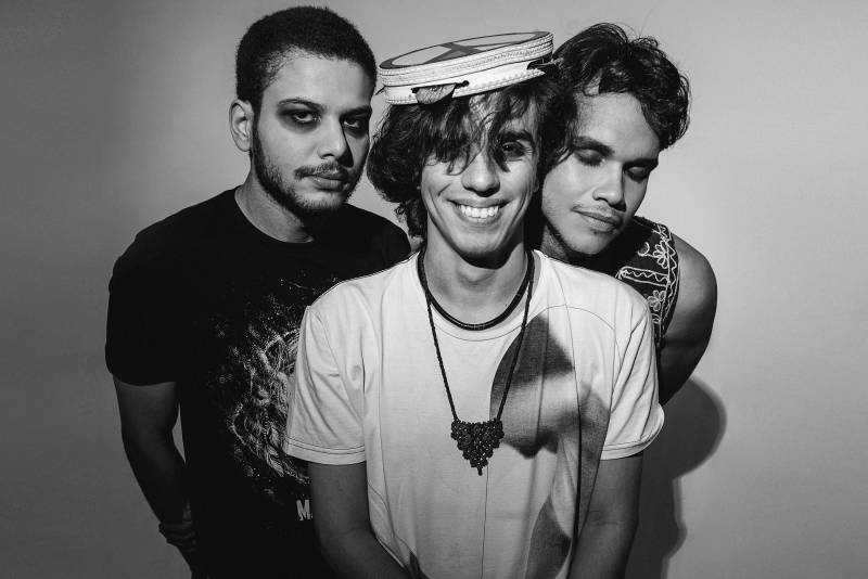 Os artistas Tula Tânia, A Troca, Azul Dossel, Caruana, DK (foto), Toni Link, Inesita, Orquestra Pau e Cordista de Carimbó, Gael Conhece o Mar e Pelé do Manifesto e Everton MC prometem novidades para o público durante o show da Mostra Protótipo nesta quinta-feira (21), às 19h, no Teatro Cláudio Barradas, em Belém.
FOTO: ESTÚDIO TEREZA E ARYANNE DE FOTOGRAFIA / DIVULGAÇÃO
DATA: 19.06.2018
BELÉM - PARÁ <div class='credito_fotos'>Foto: ESTÚDIO TEREZA E ARYANNE DE FOTOGRAFIA / DIVULGAÇÃO | <a href='/midias/2018/originais/4854f180-c5f2-4582-acd7-a31cbed76daa.jpg' download><i class='fa-solid fa-download'></i> Download</a></div>