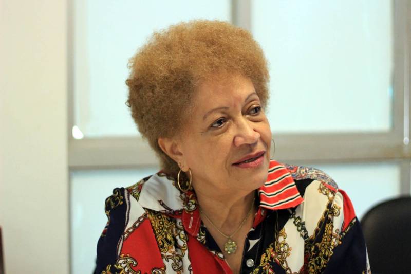 A coleta de material genético para a formação de um banco nacional de dados, afim de desvendar crimes cometidos por condenados da Justiça em todo o país, esta sendo possível através de uma parceria formada entre a Superintendência do Sistema Penitenciário do Estado do Pará (Susipe) e o Centro de Perícia Científica (CPC) Renato Chaves, que ontem (11), concluíram a primeira etapa da coleta de material biológico dos presos custodiados na Central de Triagem Metropolitana II (CTM II), localizada em Ananindeua. Na foto, a gerente de saúde física e mental da Susipe, Eulione Chaves.

FOTO: VELOSO JÚNIOR / ASCOM SUSIPE
DATA: 12.12.2018
BELÉM - PÁRÁ <div class='credito_fotos'>Foto: Veloso Junior / Ascom Susipe   |   <a href='/midias/2018/originais/4a8de926-1524-4d2b-9170-5a975bc31f78.jpg' download><i class='fa-solid fa-download'></i> Download</a></div>