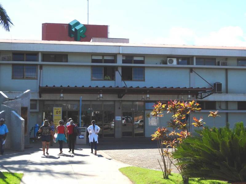 Cultura organizacional de melhoria contínua e maturidade institucional. Estes são dois aspectos fundamentais para que uma instituição de saúde seja Acreditada com Excelência pela Organização Nacional de Acreditação (ONA). O Hospital Regional Público da Transamazônica (foto), em Altamira, no sudoeste do Pará, que em 2016 conquistou a certificação ONA 3 – Acreditado com Excelência, manteve o reconhecimento, após nova avaliação. O status ONA 3 atesta que o Hospital da Transamazônica, gerenciado pela Pró-Saúde Associação Beneficente de Assistência Social e Hospitalar, por meio de contrato com a Secretaria de Estado de Saúde Pública (Sespa), preenche todos os requisitos para um bom atendimento aos usuários. A unidade recebeu a visita de avaliadores da Fundação Carlos Alberto Vanzolini, credenciada pela ONA, e após minuciosa auditoria obteve a manutenção do nível de excelência em gestão.
FOTO: ASCOM / HRPT
DATA: 26.04.2018
ALTAMIRA - PARÁ <div class='credito_fotos'>Foto: ASCOM HRPT | <a href='/midias/2018/originais/4bf5a4a0-d3ce-40e4-90a1-acadb5b662b3.jpg' download><i class='fa-solid fa-download'></i> Download</a></div>