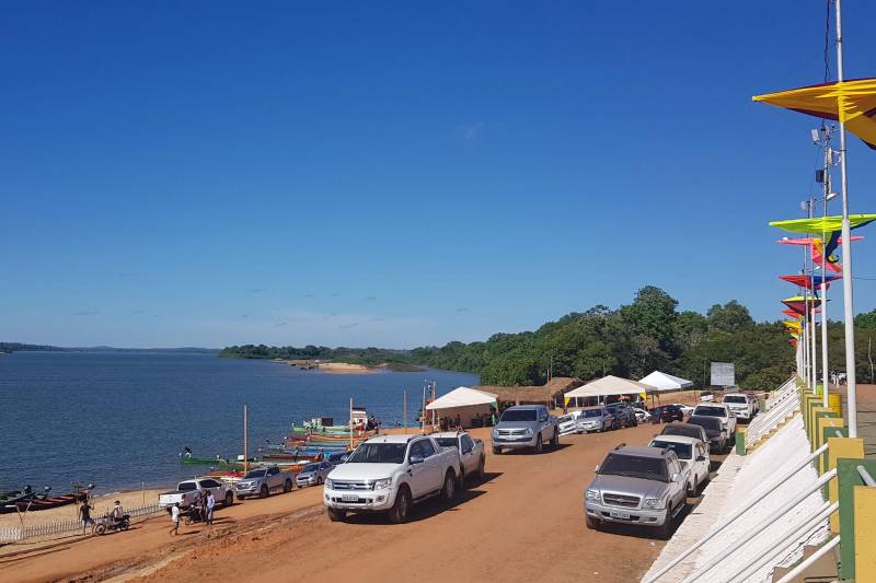 A 100 quilômetros de Marabá, a cidade de Palestina do Pará se torna um recanto para os veranistas que procuram nas águas do Araguaia descanso, contemplação da natureza e diversão.
FOTO: ASCOM CRGSP
DATA: 08.07.2018
PALESTINA DO PARÁ - PARÁ <div class='credito_fotos'>Foto: ASCOM CRGSP | <a href='/midias/2018/originais/4d111b11-3800-4bd4-badc-8a53f99f4951.jpg' download><i class='fa-solid fa-download'></i> Download</a></div>