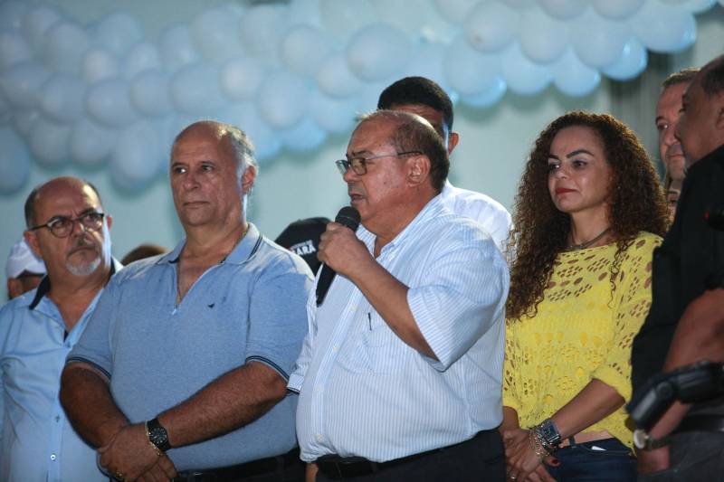 O Governo do Pará garante mais investimentos em segurança, infraestrutura e regularização fundiária ao município de Capanema, no nordeste paraense. Na noite desta segunda-feira (4) foram entregues novas viaturas para a Polícia Militar e assinados convênios e ordens de serviço para novas obras na cidade. Na foto, o deputado federal Nilson Pinto.

FOTO: MÁCIO FERREIRA / AG. PARÁ
DATA: 04.06.2018
CAPANEMA - PARÁ <div class='credito_fotos'>Foto: MÁCIO FERREIRA/ AG. PARÁ   |   <a href='/midias/2018/originais/4ee358a3-73f9-4786-a48b-b854cf508ea8.jpg' download><i class='fa-solid fa-download'></i> Download</a></div>