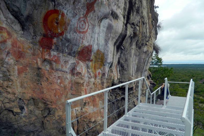O Estado do Pará ganha mais um complexo turístico a partir do próximo dia 19 de dezembro. A data marca a inauguração do Complexo de Musealização do Parque Estadual Monte Alegre (PEMA), localizado no município de Monte Alegre, região do Baixo Amazonas.

FOTO: ASCOM IDEFLOR
DATA: 14.12.2018
MONTE ALEGRE - PARÁ <div class='credito_fotos'>Foto: Ascom Ideflor   |   <a href='/midias/2018/originais/5085b1c0-024f-4757-8e20-57ea4b995cc1.jpg' download><i class='fa-solid fa-download'></i> Download</a></div>