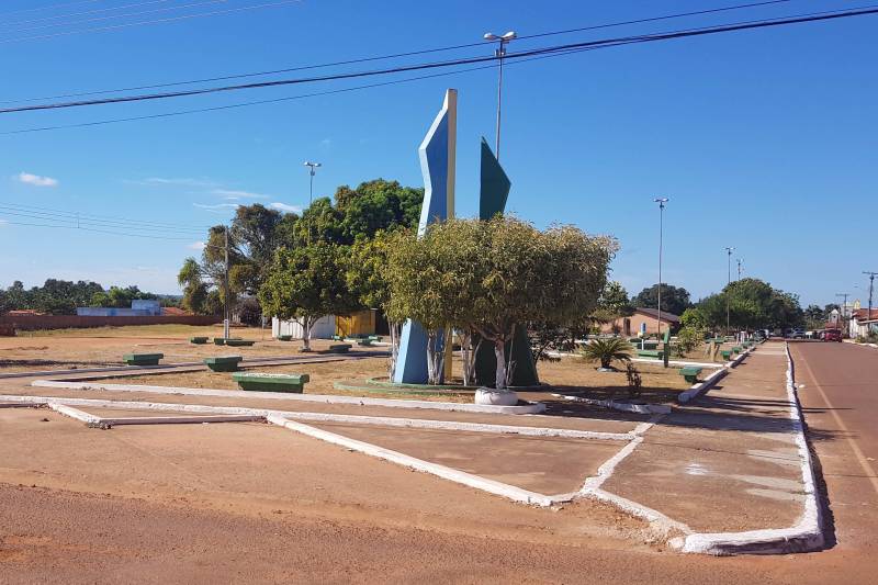 A 100 quilômetros de Marabá, a cidade de Palestina do Pará se torna um recanto para os veranistas que procuram nas águas do Araguaia descanso, contemplação da natureza e diversão.
FOTO: ASCOM CRGSP
DATA: 08.07.2018
PALESTINA DO PARÁ - PARÁ <div class='credito_fotos'>Foto: ASCOM CRGSP | <a href='/midias/2018/originais/5287dbcd-cd4d-44cb-b57a-fbad45045080.jpg' download><i class='fa-solid fa-download'></i> Download</a></div>
