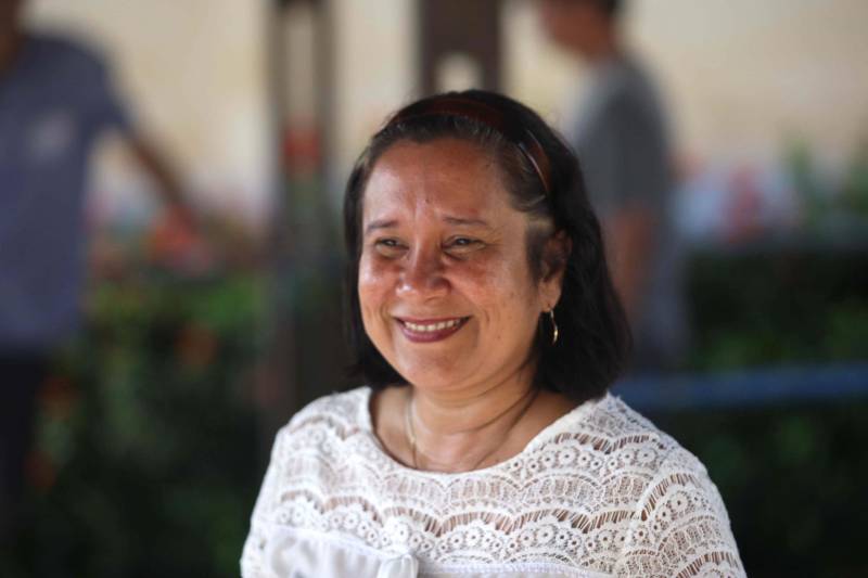 Nos municípios de Braganca e Capanema, no nordeste do Estado, as provas foram realizadas com tranquilidade. De acordo com a coordenadora do município de Braganca, Lena Amorim (foto), a tranquilidade no decorrer da manhã se deu devido a uma logística montada desde às quatro da manhã e com um coordenador em cada espaço. “Tudo ocorreu sem nenhuma eventualidade que colocasse em risco o andamento da prova”, comentou.
FOTO: MARCELO LELIS / AG. PARÁ
DATA: 24.06.2018
BRAGANÇA - PARÁ <div class='credito_fotos'>Foto: Marcelo Lelis / Ag. Pará | <a href='/midias/2018/originais/56184e14-c981-47bc-9af0-08c1b0049d10.jpg' download><i class='fa-solid fa-download'></i> Download</a></div>