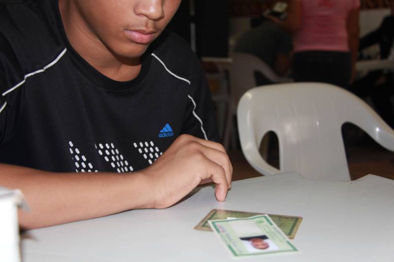 Projeto Estação Cidadania, do Governo do Estado, ontem (24), no espaço Apoena, em Ananindeua. A iniciativa tem como objetivo garantir direitos e promover a inclusão cidadã de adolescentes e jovens autores de atos infracionais, que cumprem medidas socioeducativas na Fundação de Atendimento Socioeducativo do Pará (Fasepa).
FOTO; ALBERTO PASSOS / ASCOM FASEPA
DATA: 24.04.2018
ANANINDEUA - PARÁ <div class='credito_fotos'>Foto: ALBERTO PASSOS/ ASCOM FASEPA | <a href='/midias/2018/originais/56ebd218-37ce-4628-ba2d-77b3fc6b8af0.jpg' download><i class='fa-solid fa-download'></i> Download</a></div>